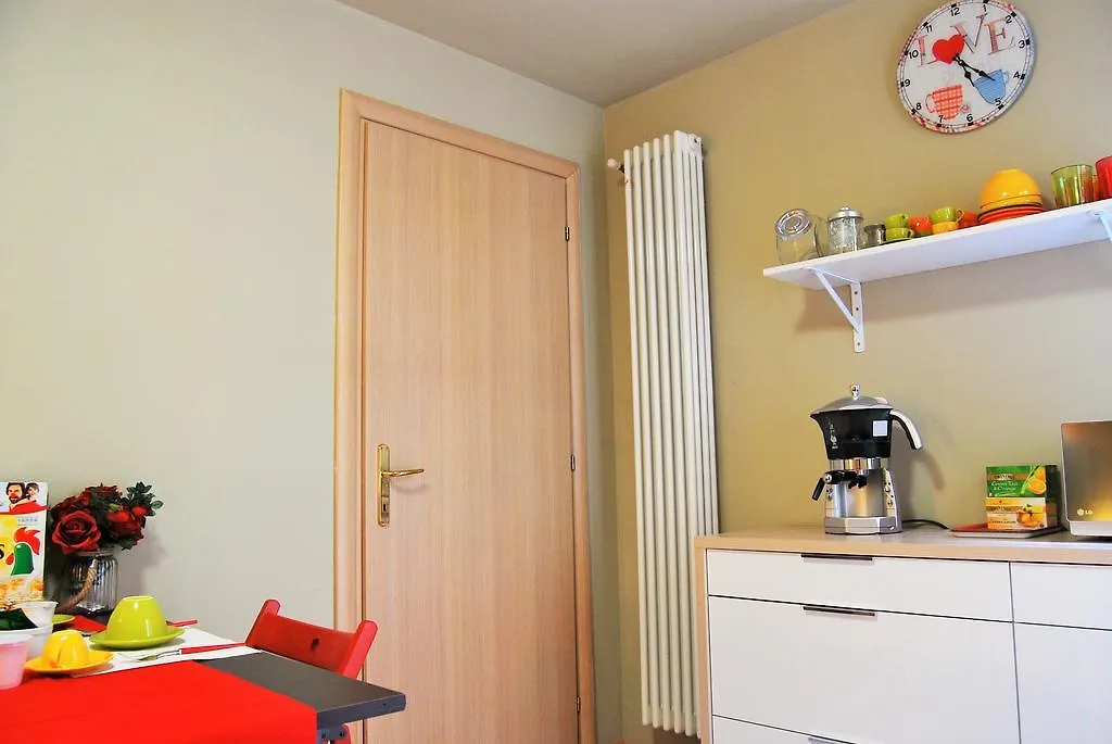 Maison Vittoria Bed & Breakfast Desenzano del Garda Italy