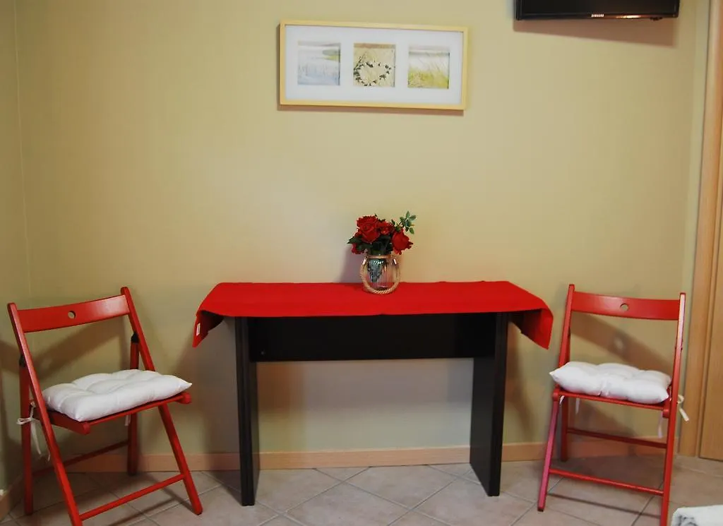 Guest house Maison Vittoria Bed & Breakfast Desenzano del Garda Italy